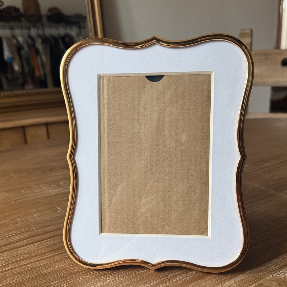 Kate Spade Elegant Gold and White Picture Frame